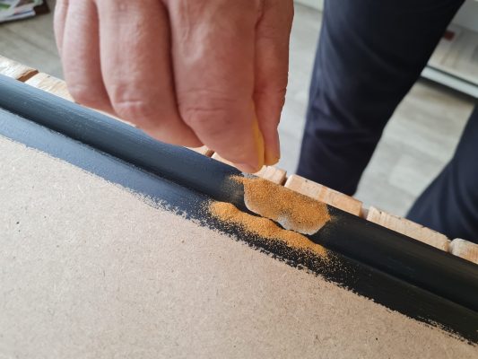 Encadrement bois et sable 1